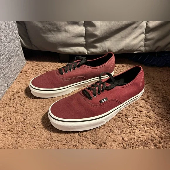 BRAND NEW & NEVER WORN | Unisex Maroon Authentic Classic Vans - Picture 1 of 6
